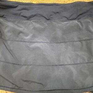 Lululemon tall size 16 tennis skort in navy blue.